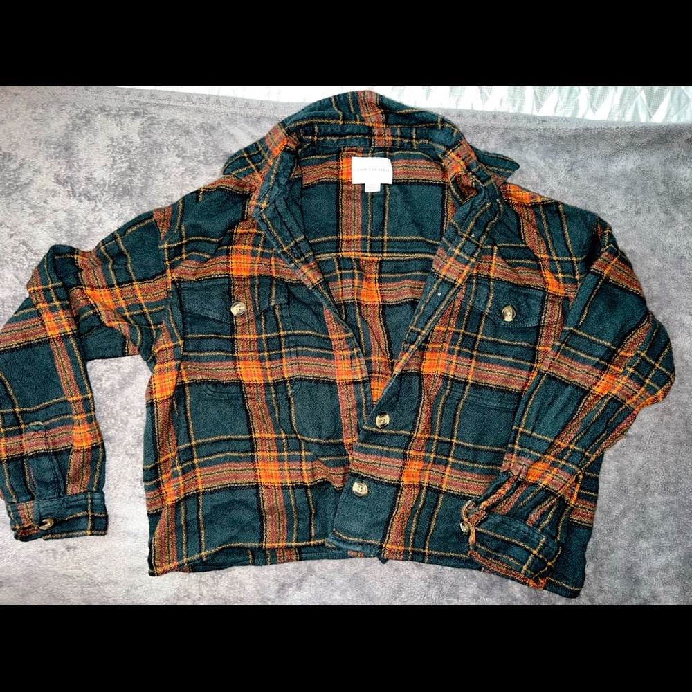 American Eagle cropped flannel